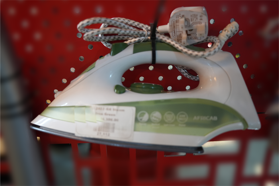 USI-2022-GR Steam Iron Green